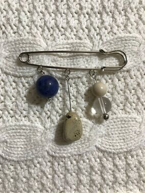 BN Semi Precious Stone Charm Pin